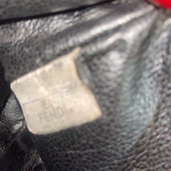 Authentic Fendi, purses, or cosmetics - Picture 4 of 6